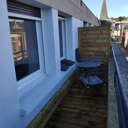 Apartment Sur Les Toits De *